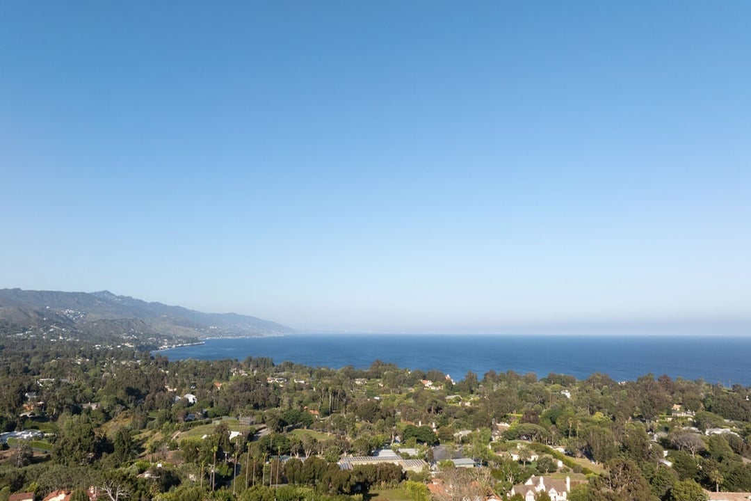 Echelon Pavilion, Grayfox St, 90265