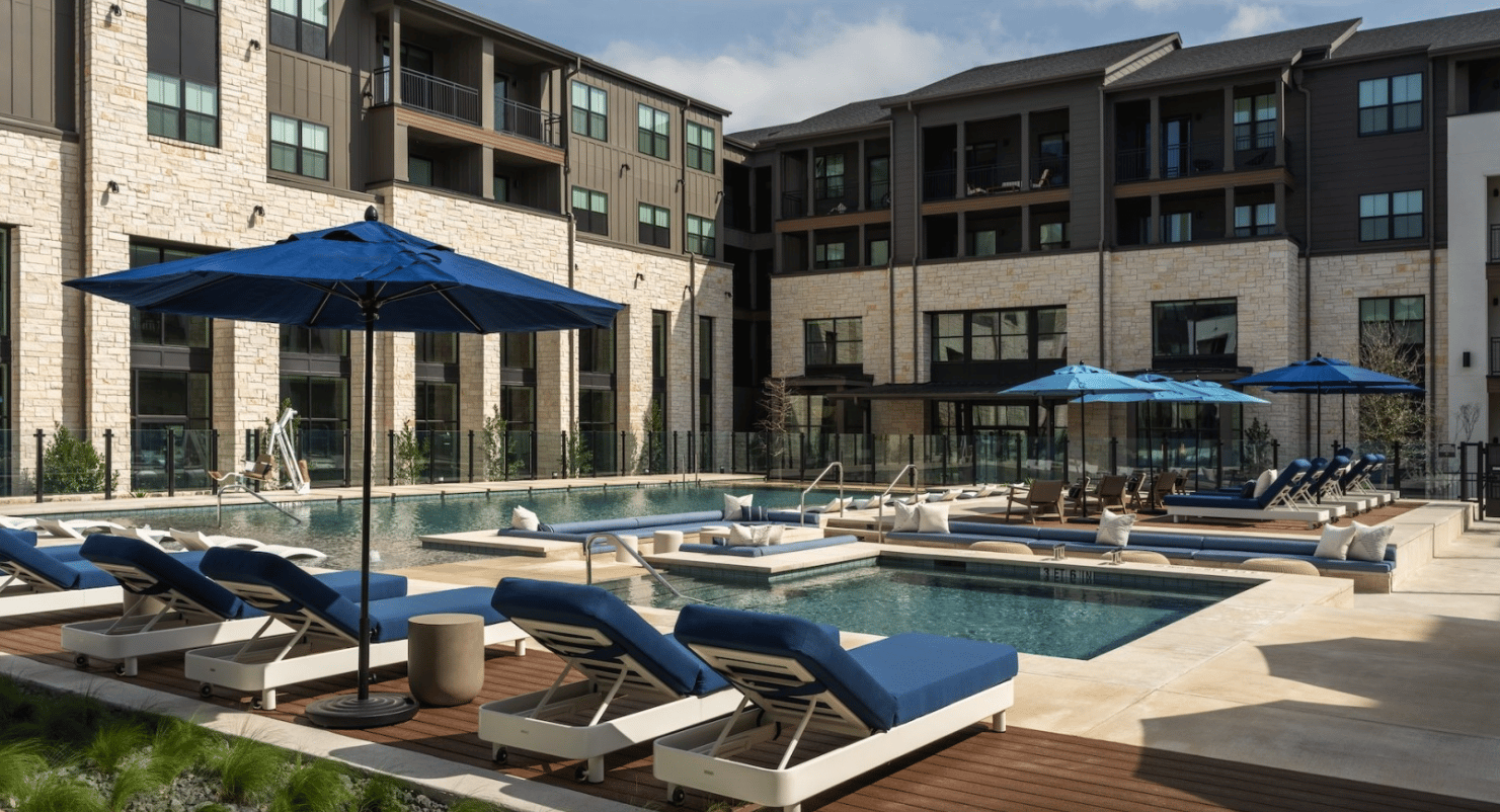 Receive up to 10 Weeks FREE base rent! Apply today and receive up to a $2,500 Look & Lease e-Gift Card*