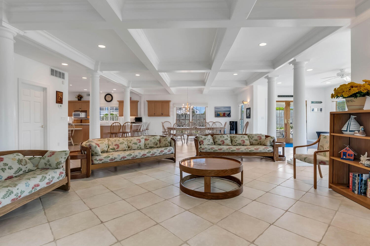 Summer Rental on the Oceanfront with Pool