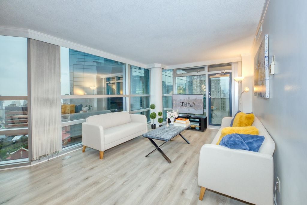 1050 Burrard St, #2303