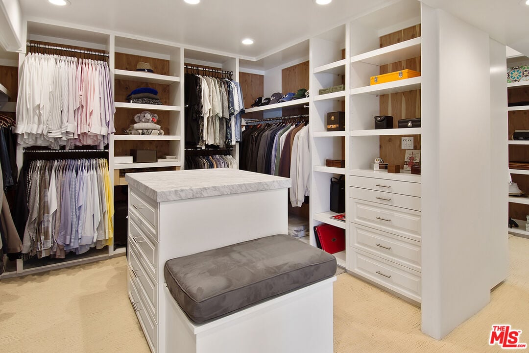 Solis Crest, Broad Beach Rd, 90265