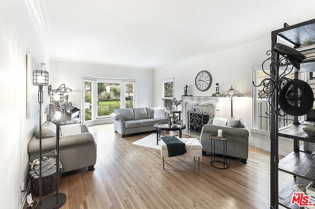 133 N Formosa Ave