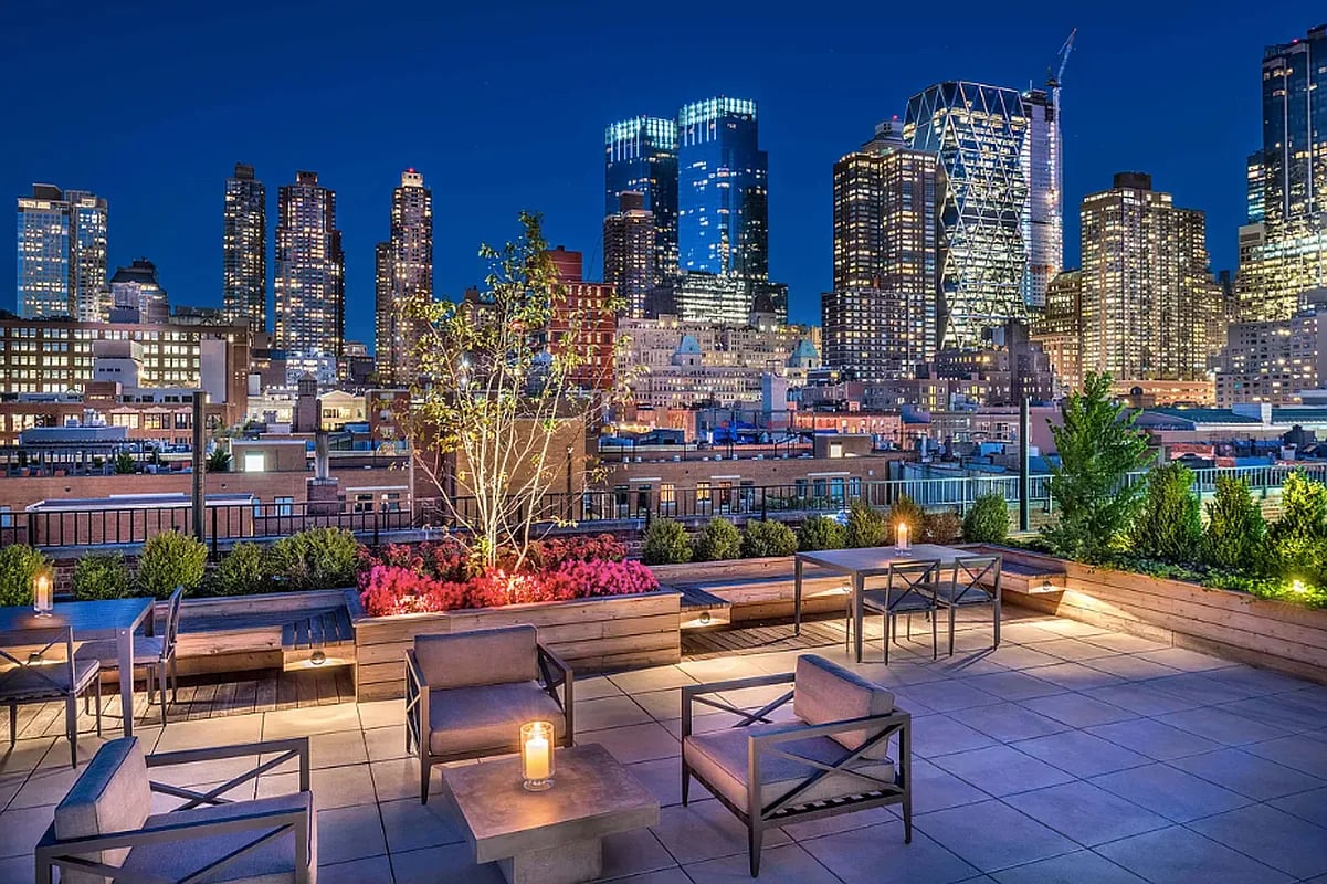 416 West 52nd Street #305