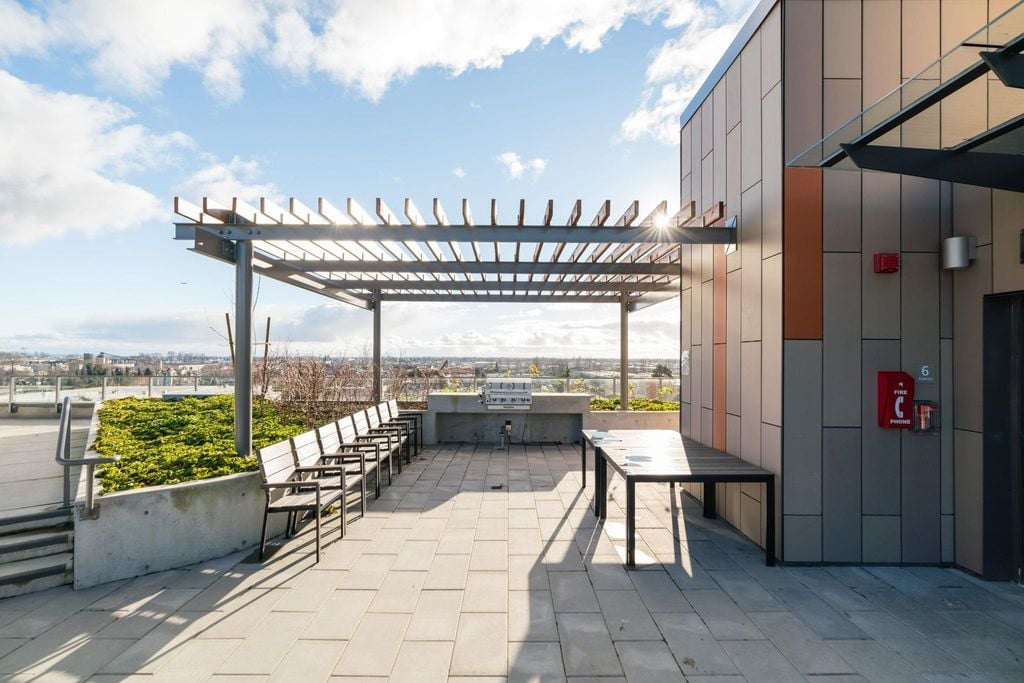 8181 Chester St, #507