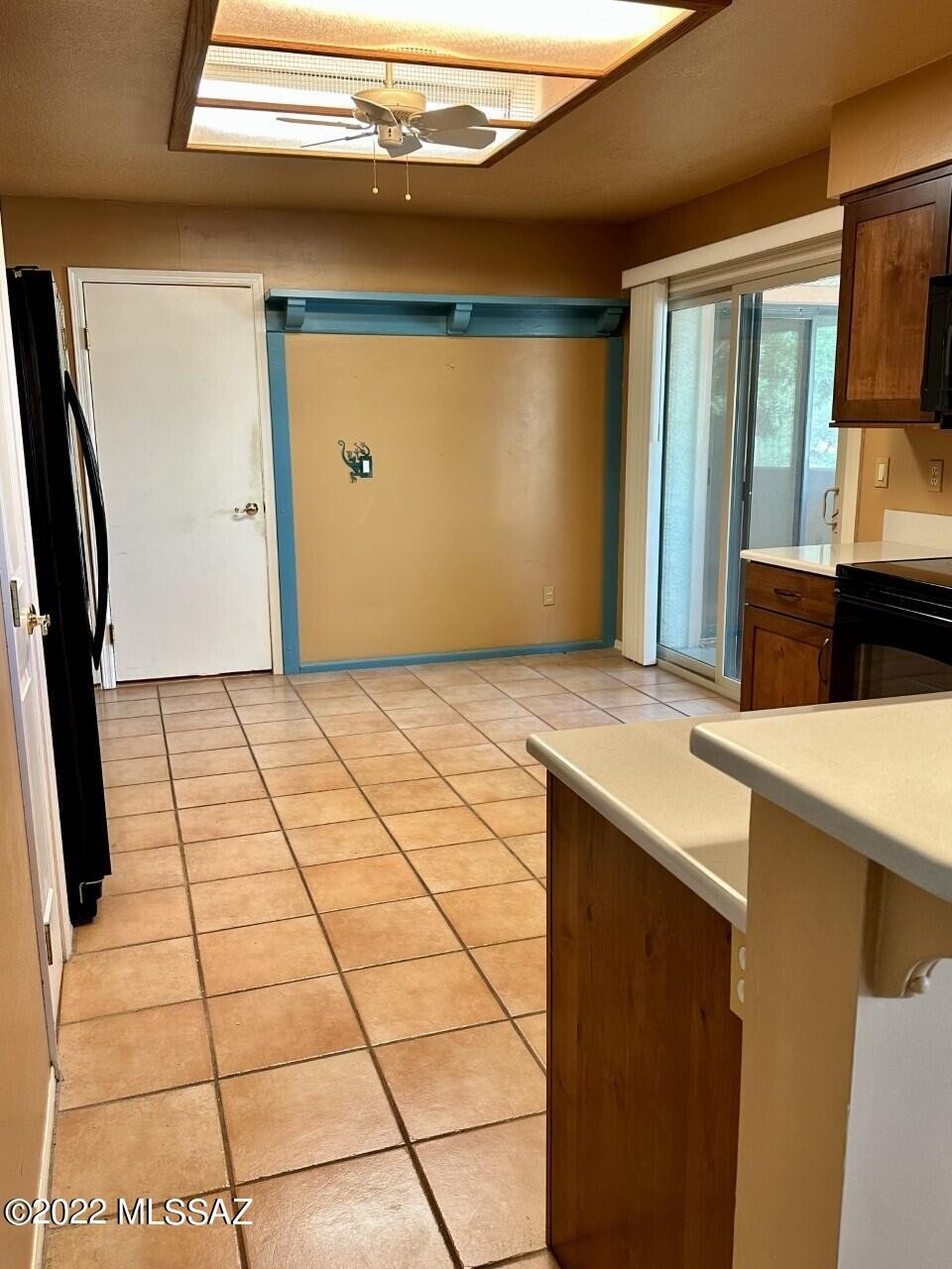 218 E Horizon Cir