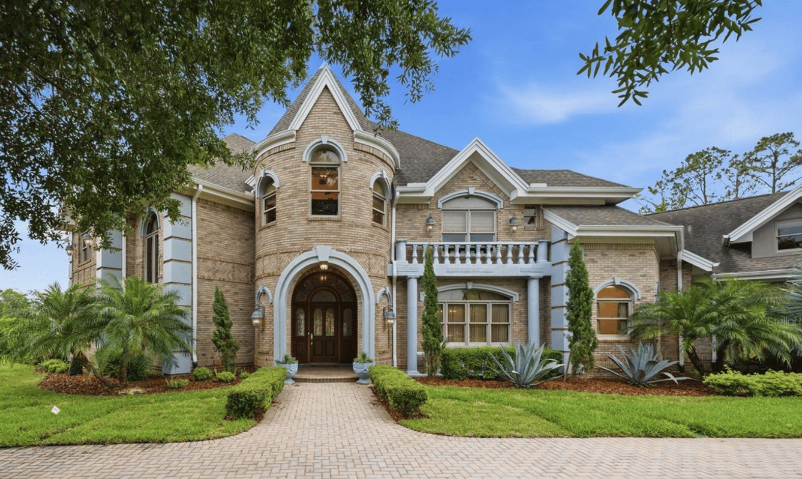 The Cheval Lake Estate