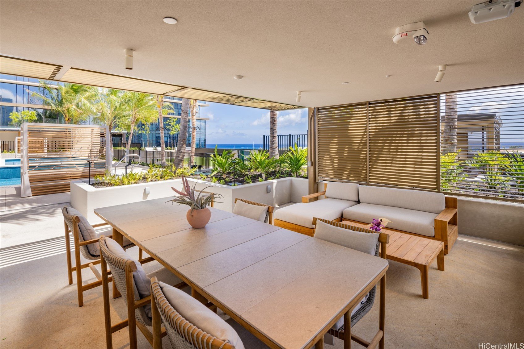 333 Ward Avenue #2913