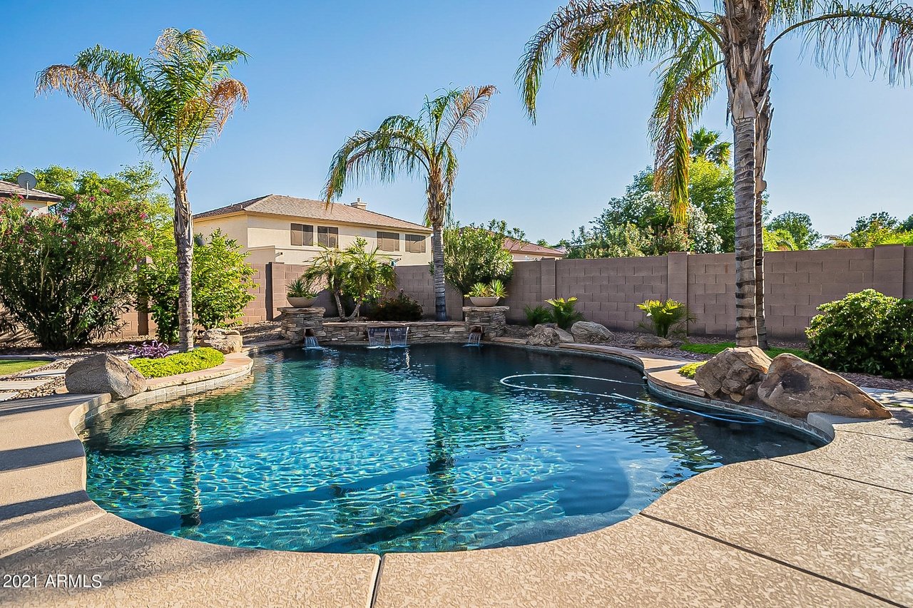 1709 E Kaibab Dr