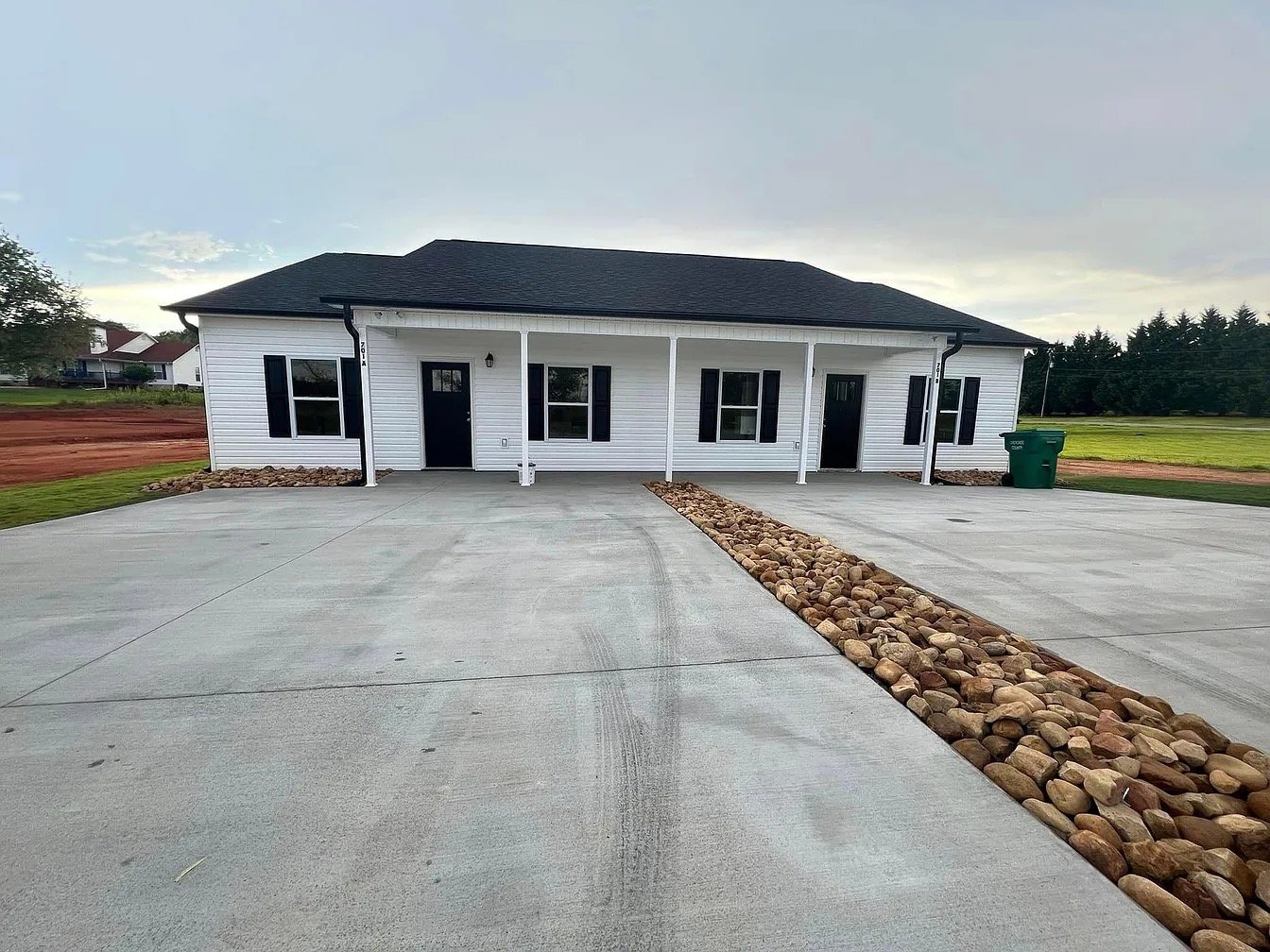 699 B Love Springs Road