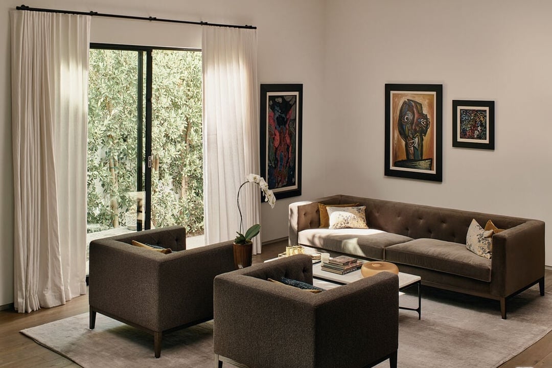 N Bowling Green Way, 90049