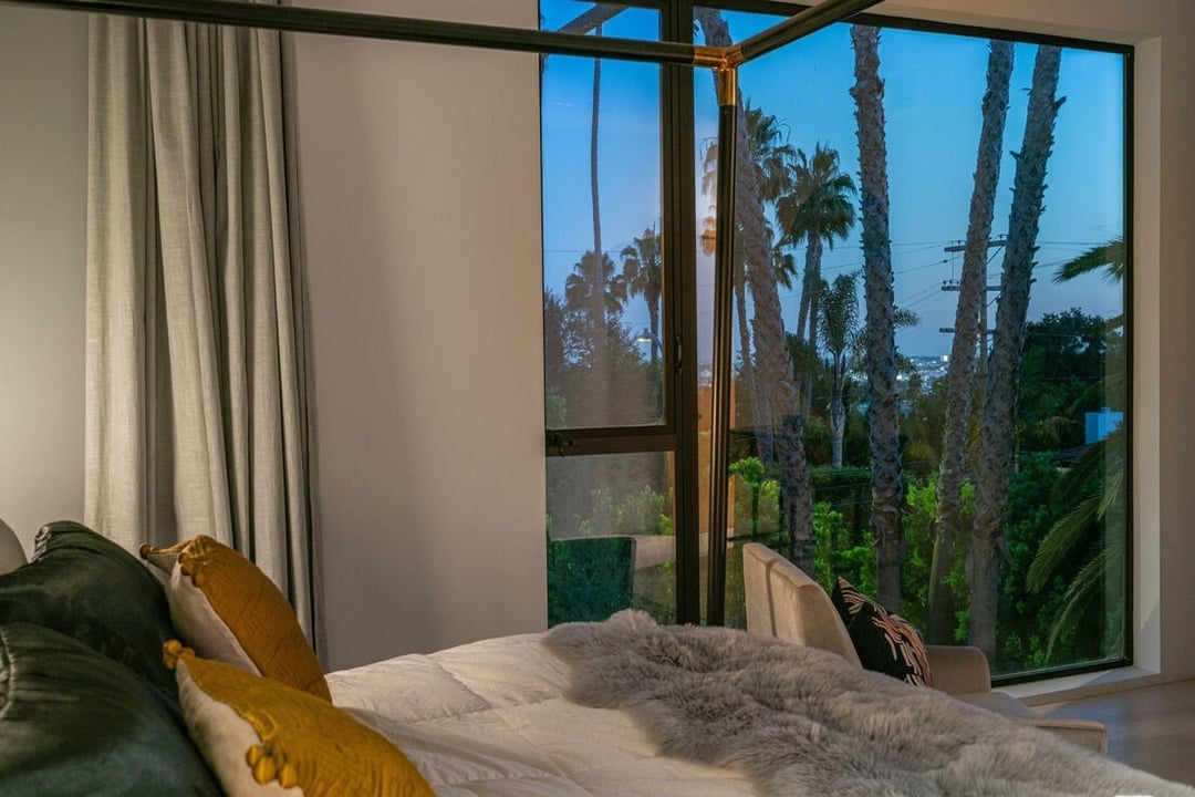 Meridian Reserve, Franklin Ave, 90046