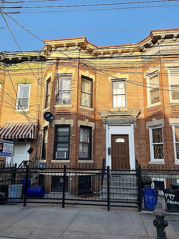 495 Linwood Street
