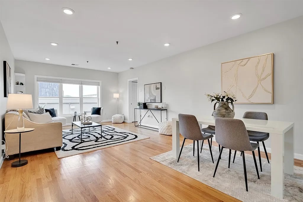 2456 Massachusetts Ave APT 402