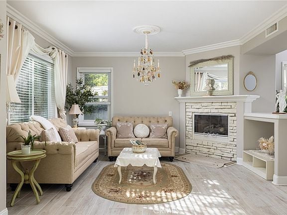 34 Radiance Lane