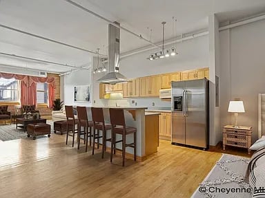 109 E 17th St Ste 303