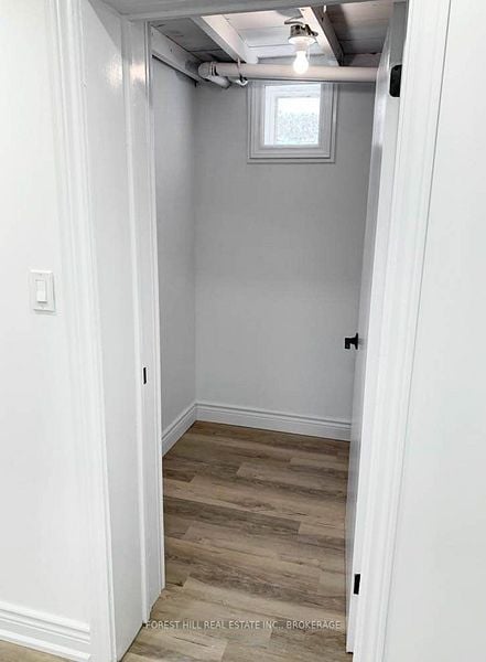 291 Brighton Ave Unit: Lower