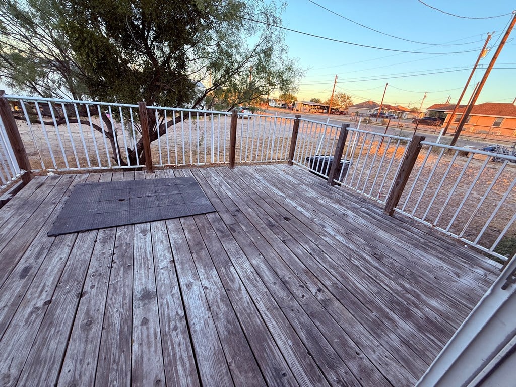 183 Canal Dr