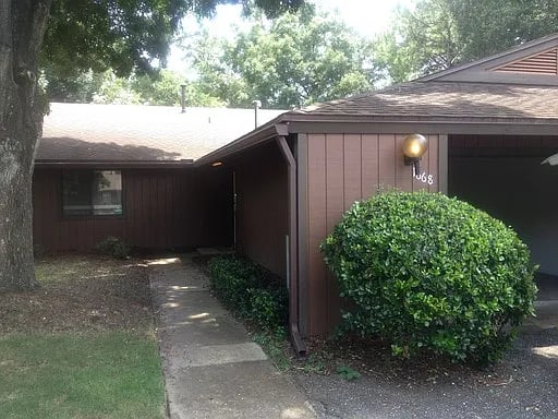 1668 NW 19th Cir