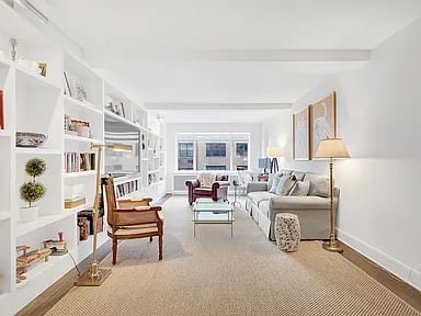  170 E 77th St APT 6D