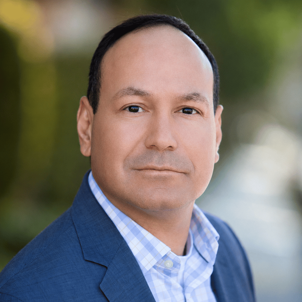 Dean Garcia Irvine, CA Real Estate Agent Headshot