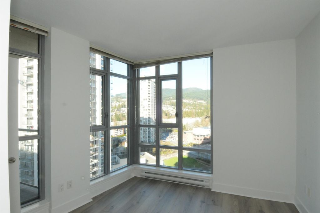 3008 Glen Dr, #1702