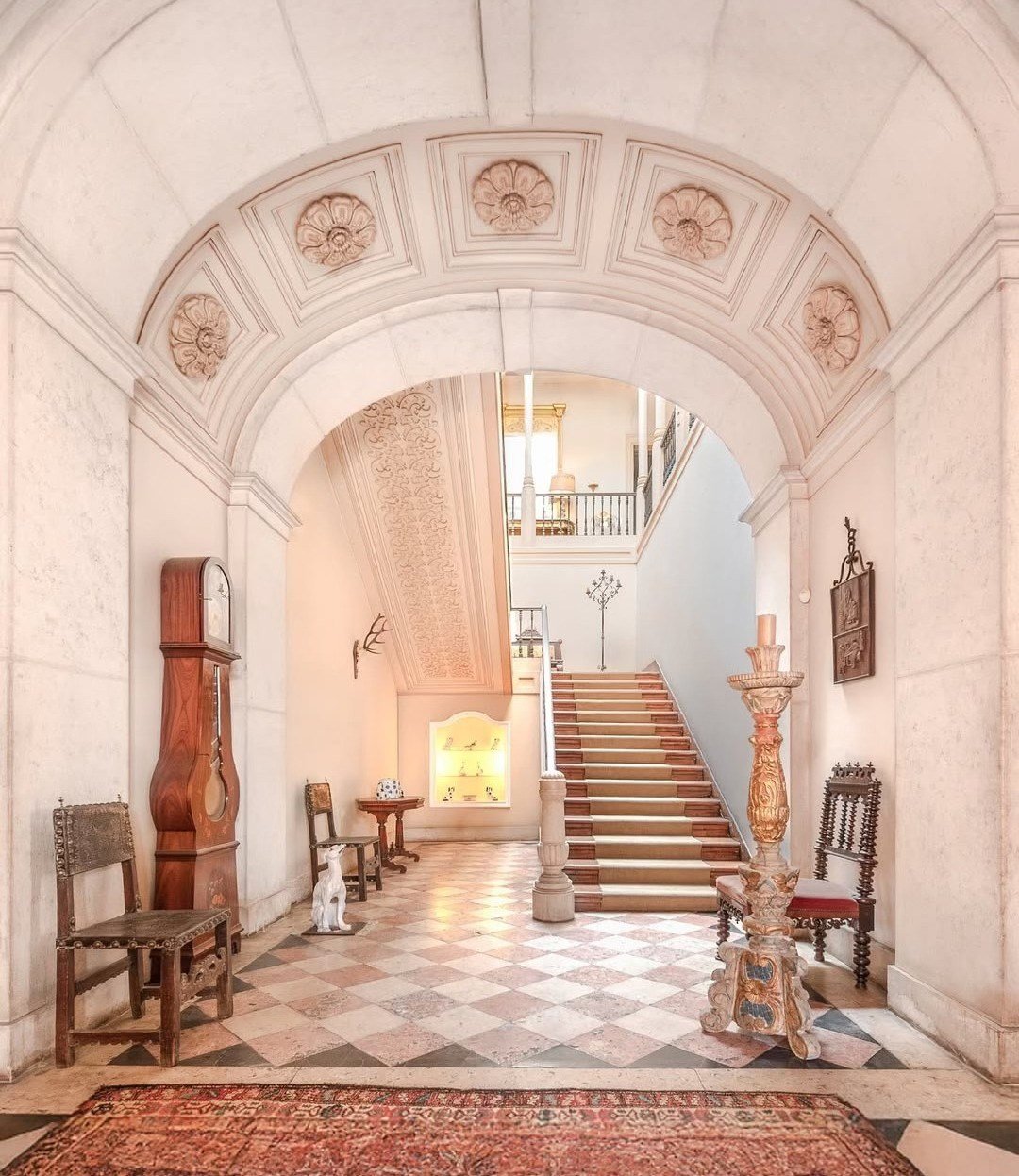 Quinta do Relógio: Historic 19th-Century Waterfront Palacete in Paço de Arcos, Oeiras
