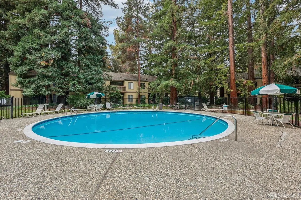 505 Cypress Point Dr, #40