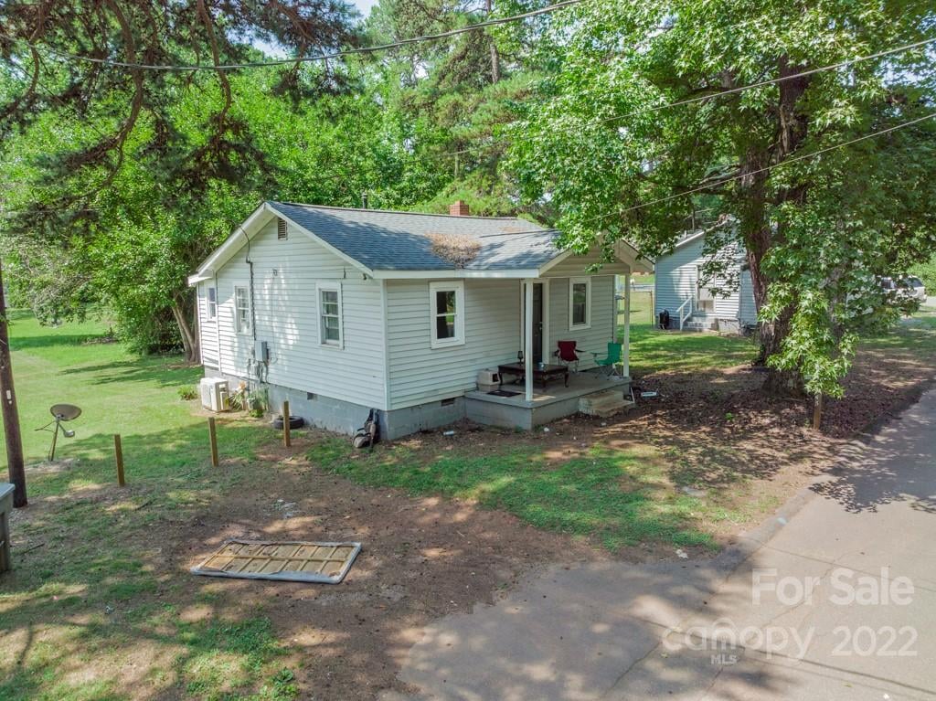 2533 Eddington St