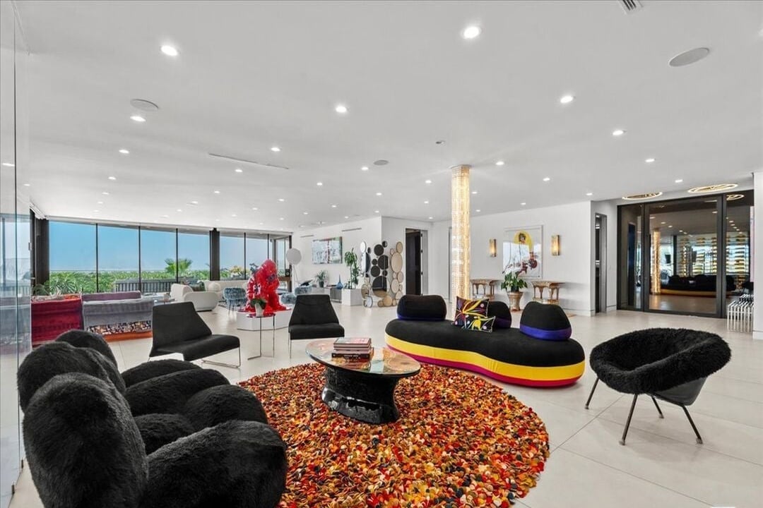 Celestia Estate, Hercules Dr, 90046