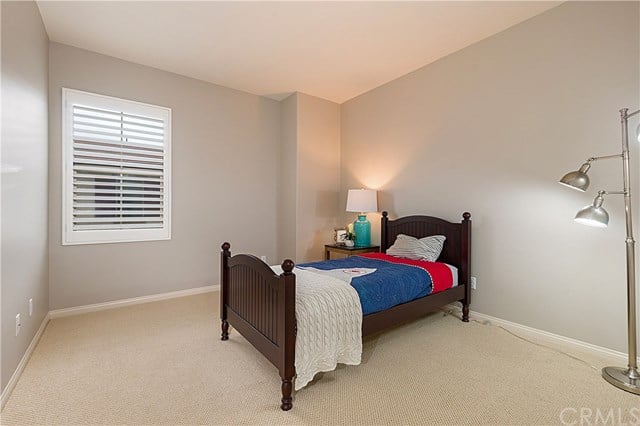 131 Bright Poppy, Irvine 