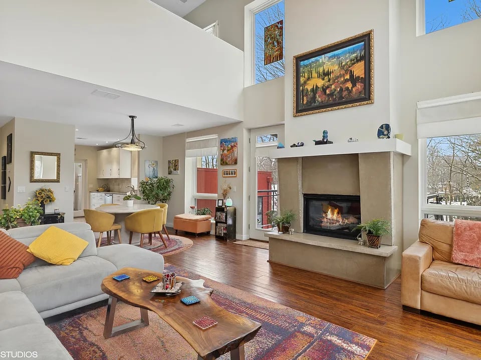 13595 Red Arrow Hwy #5