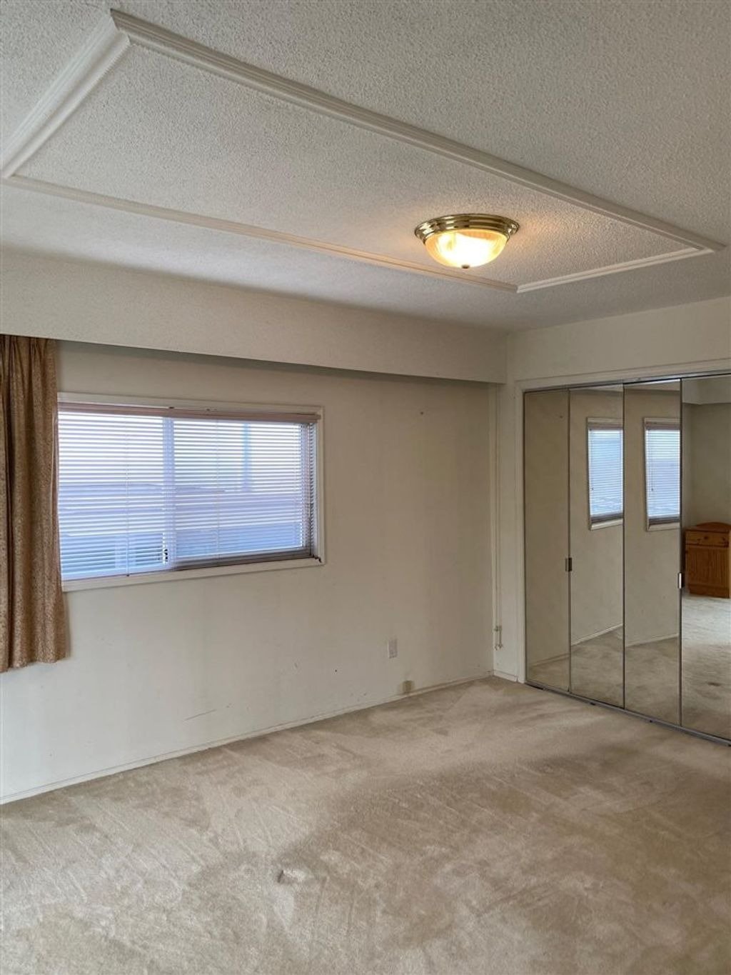 51 W 61st Ave
