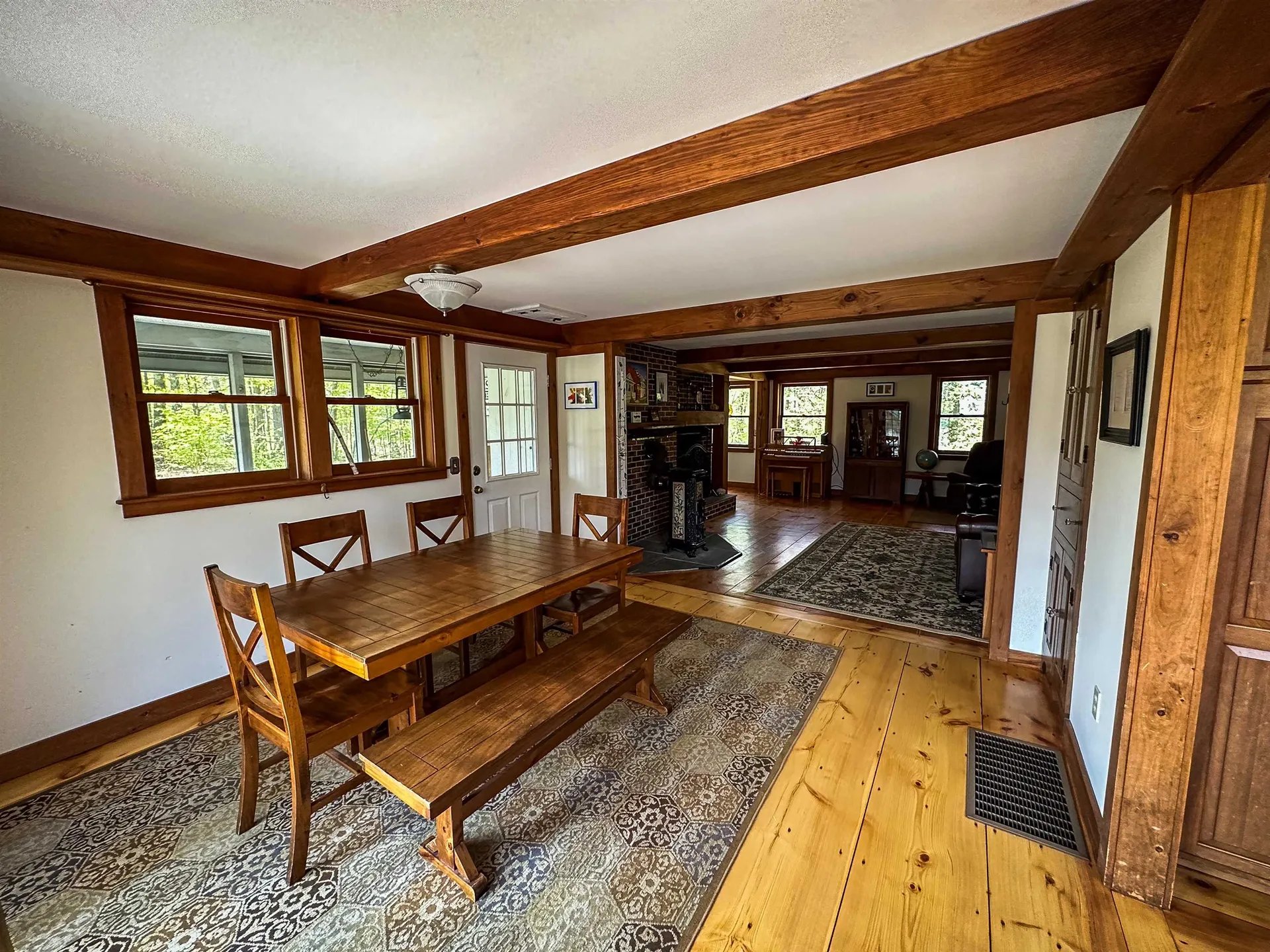 122 Four Winds Farm Rd