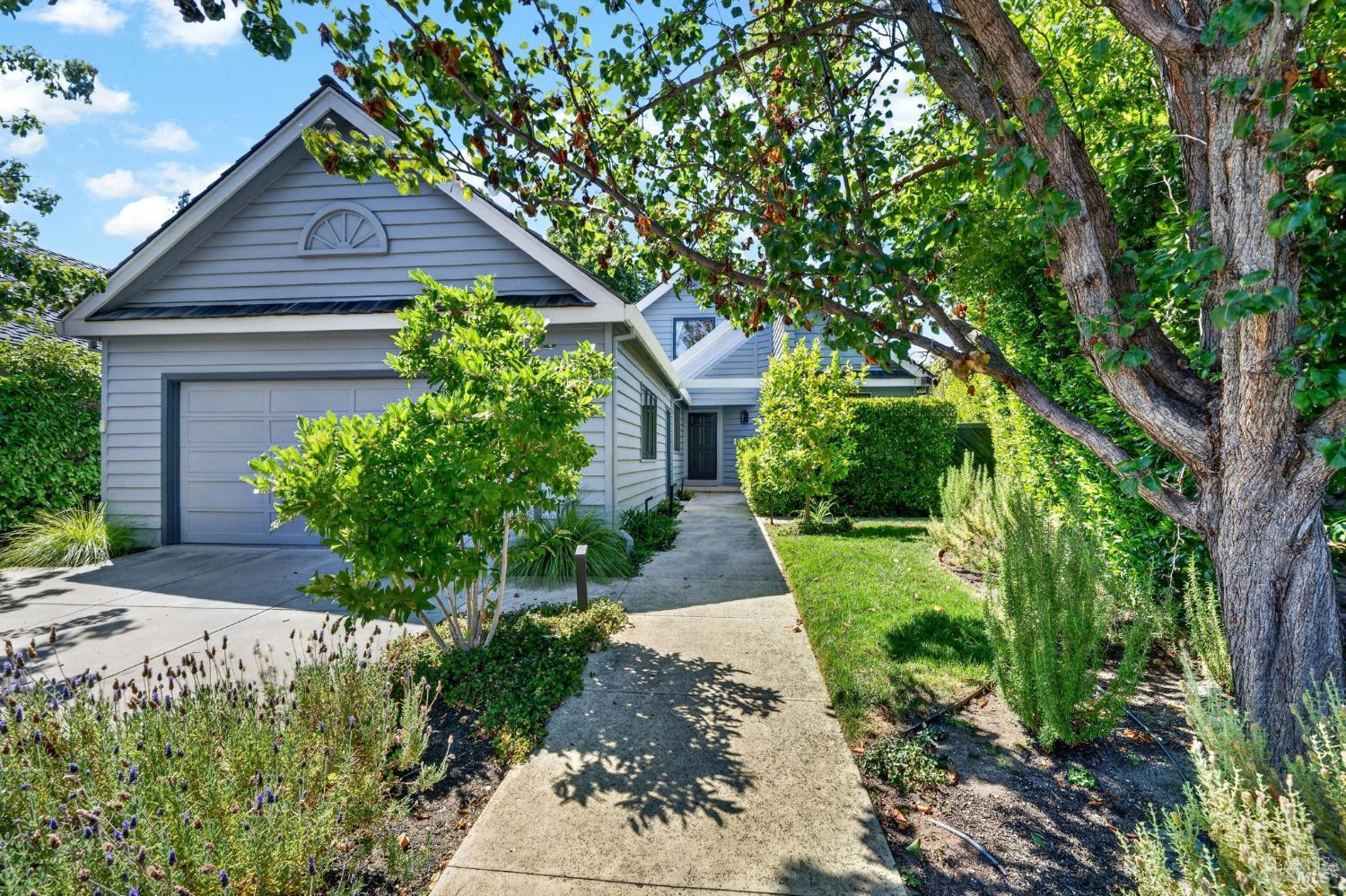 1926 Oak Circle, Yountville exterior