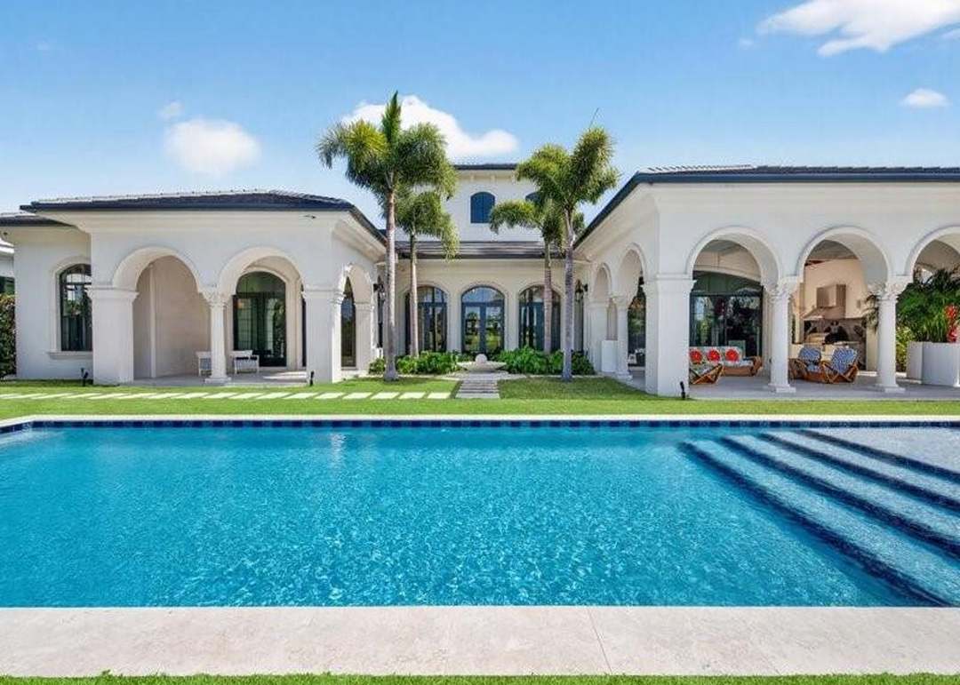 4013 Country Club Ln