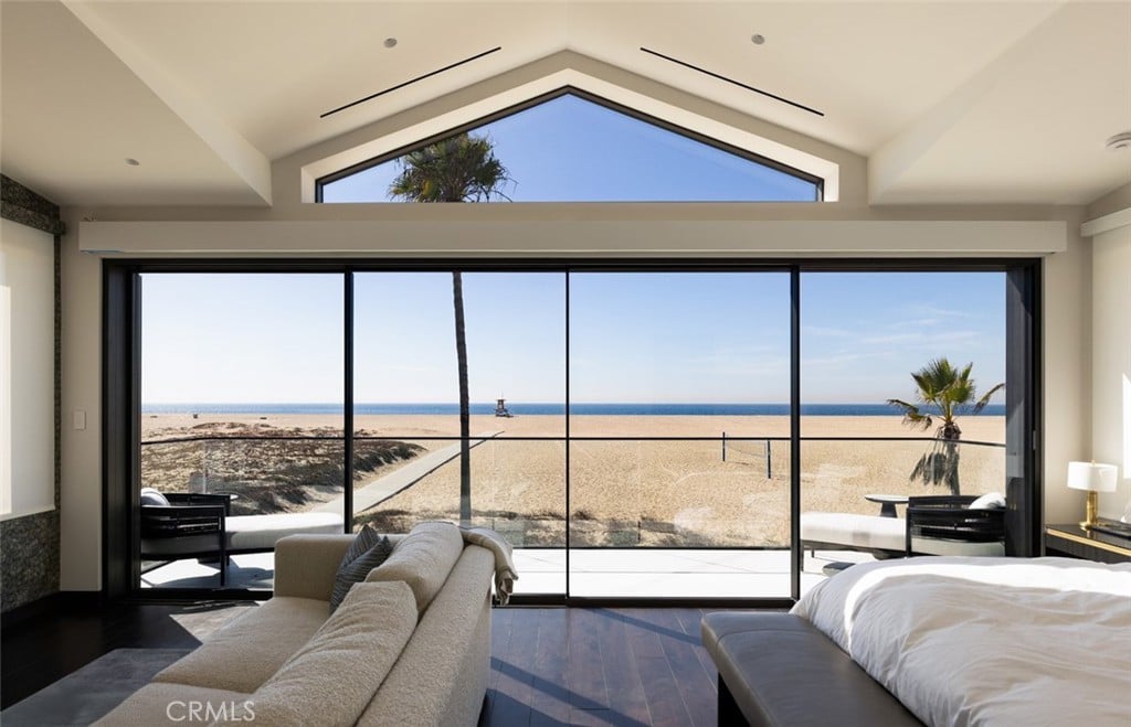 218 E Oceanfront