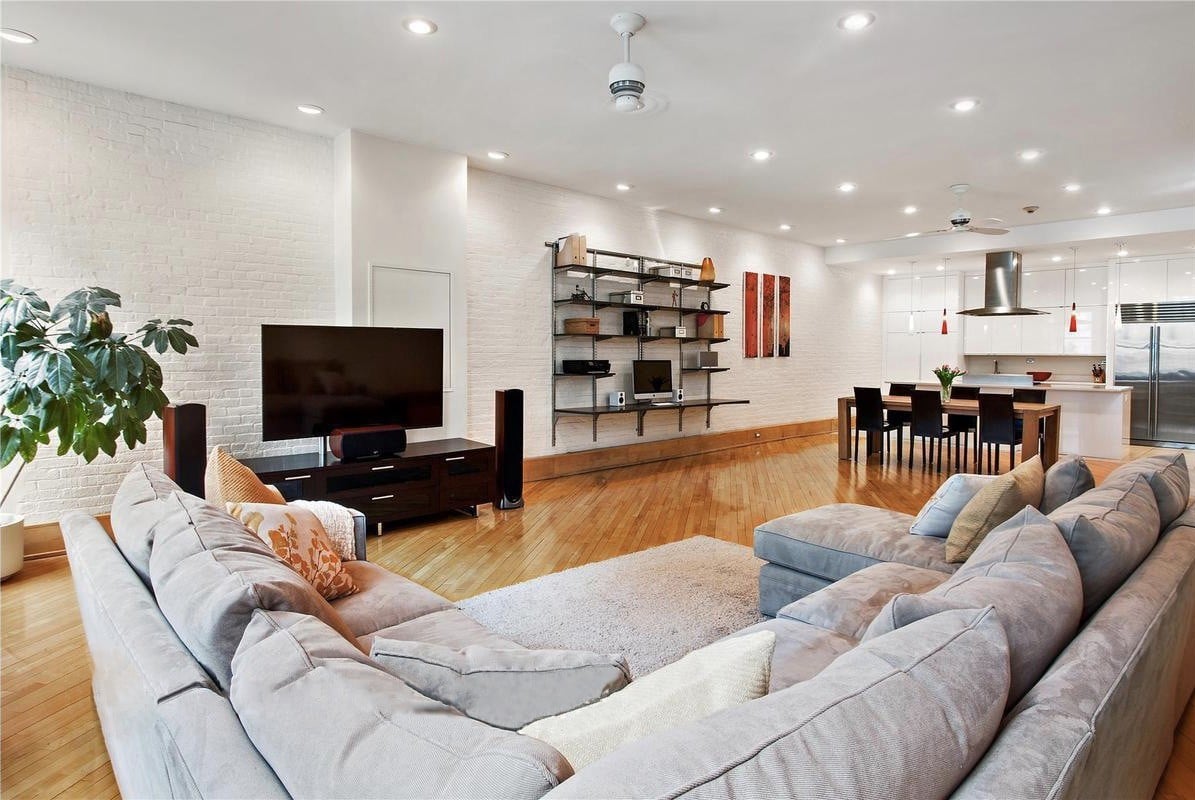 169 Spring Street, #6