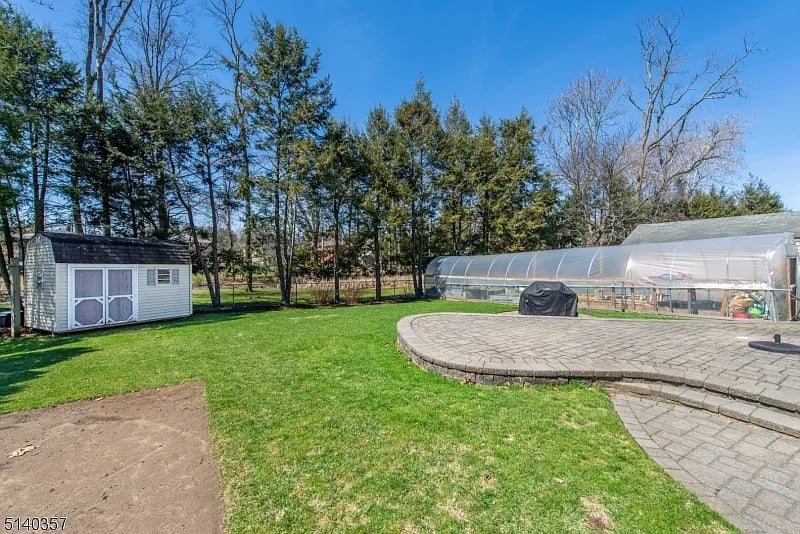 44 Fernwood Cr