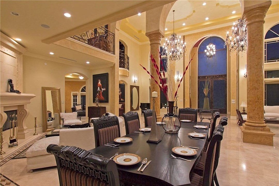 House Lumina