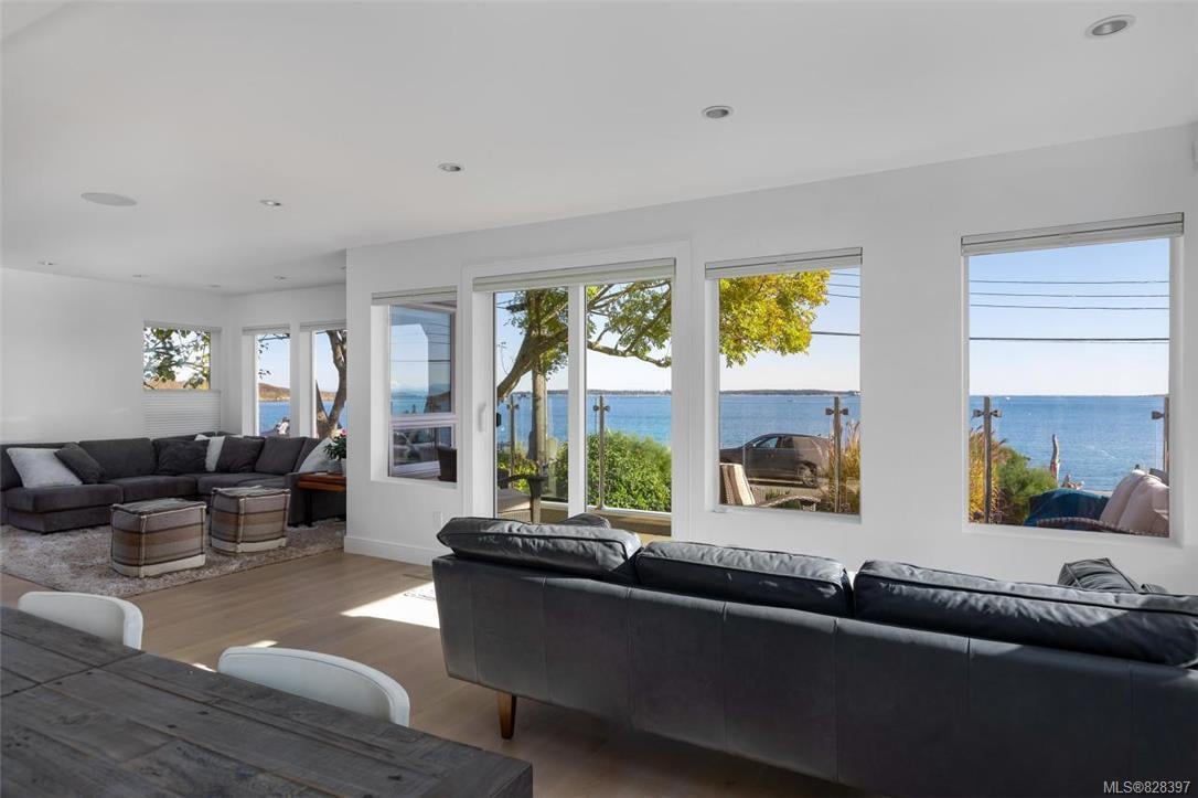 2378 Esplanade