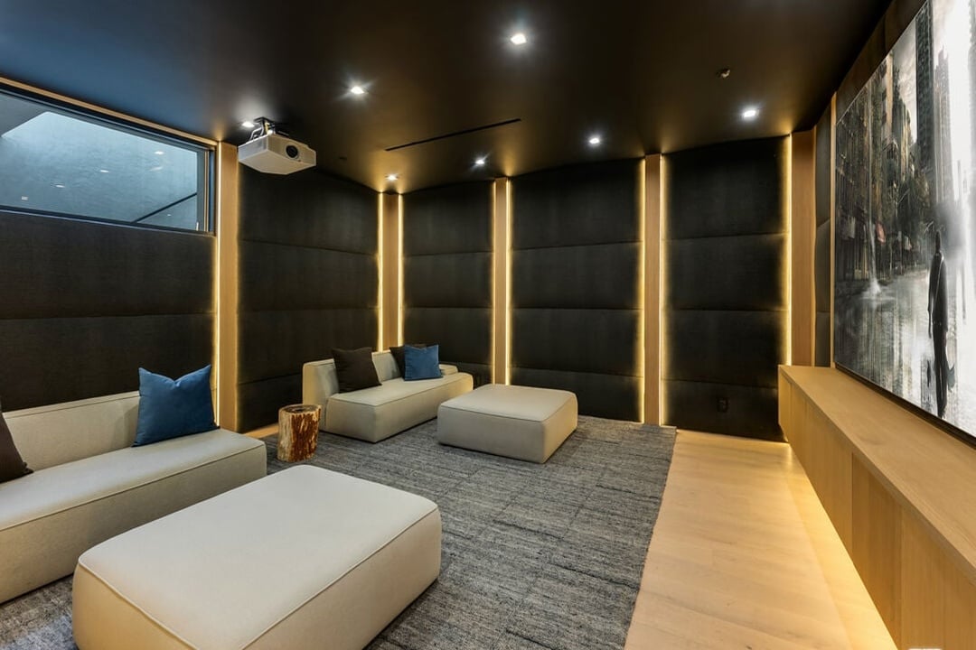 Zenith Horizon, Malibu Rd, 90265