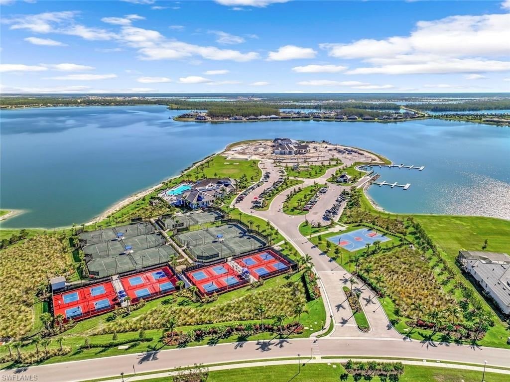 19724 Aqua View Ln