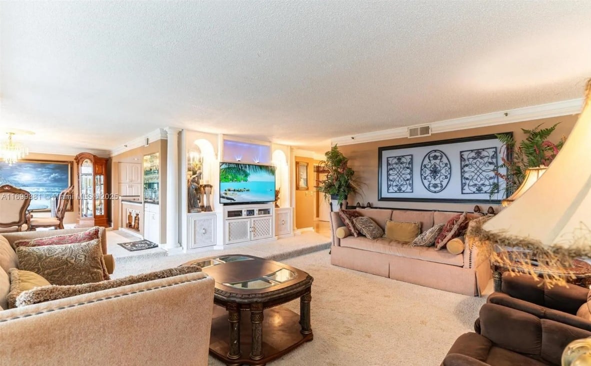 4301 N Ocean Blvd #303A