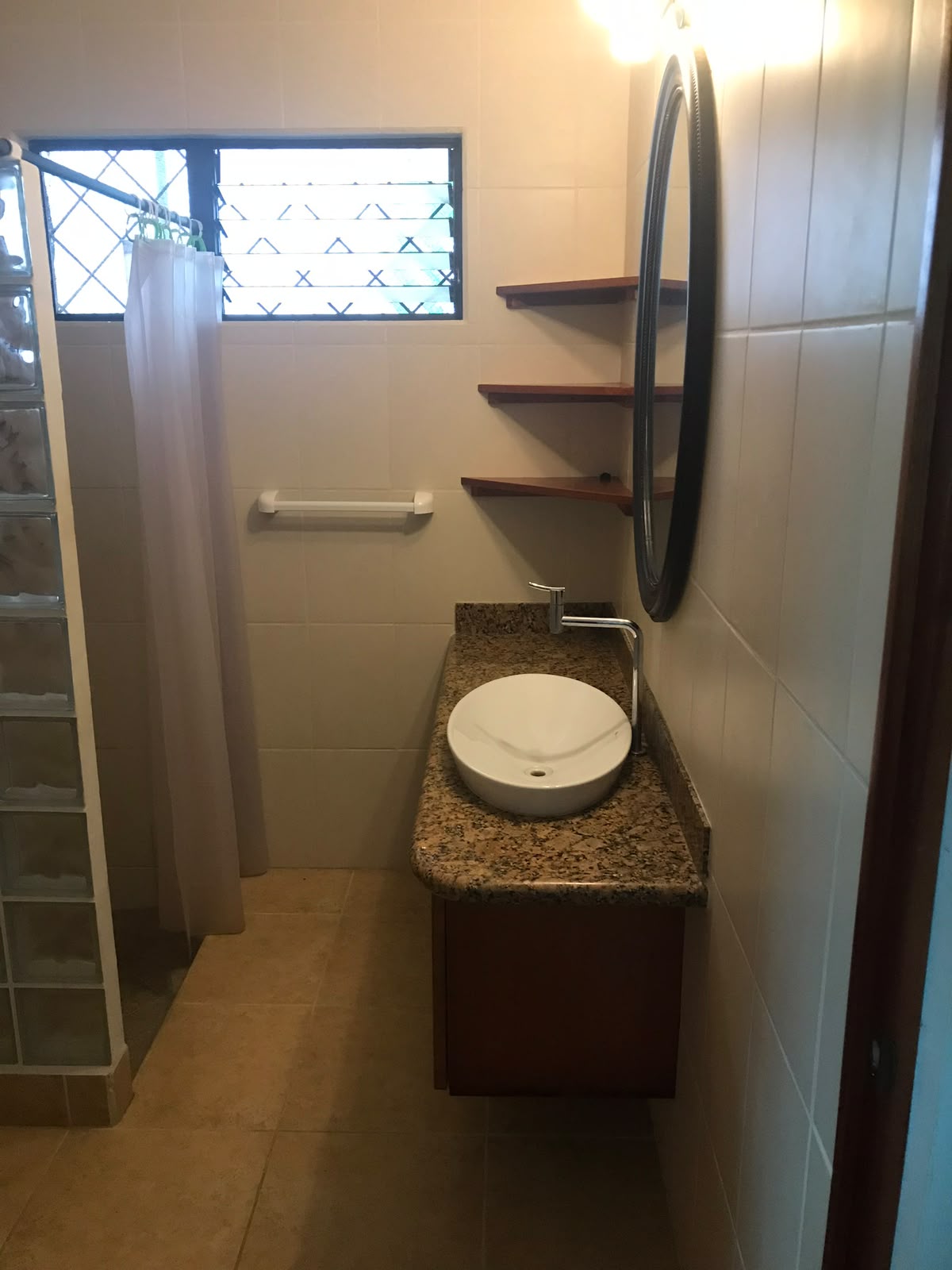 AFFORDABLE 2-BEDROOM HOME NEAR MARINA PEZ VELA & MANUEL ANTONIO | QUEPOS, COSTA RICA.