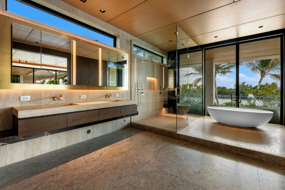 Waterfront Estate on Hibiscus Island Sells For $51.5 Million Setting New Record on Miami Beach's Palm and Hibiscus Island