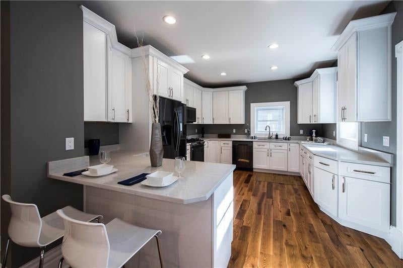 5112 Carnegie Street