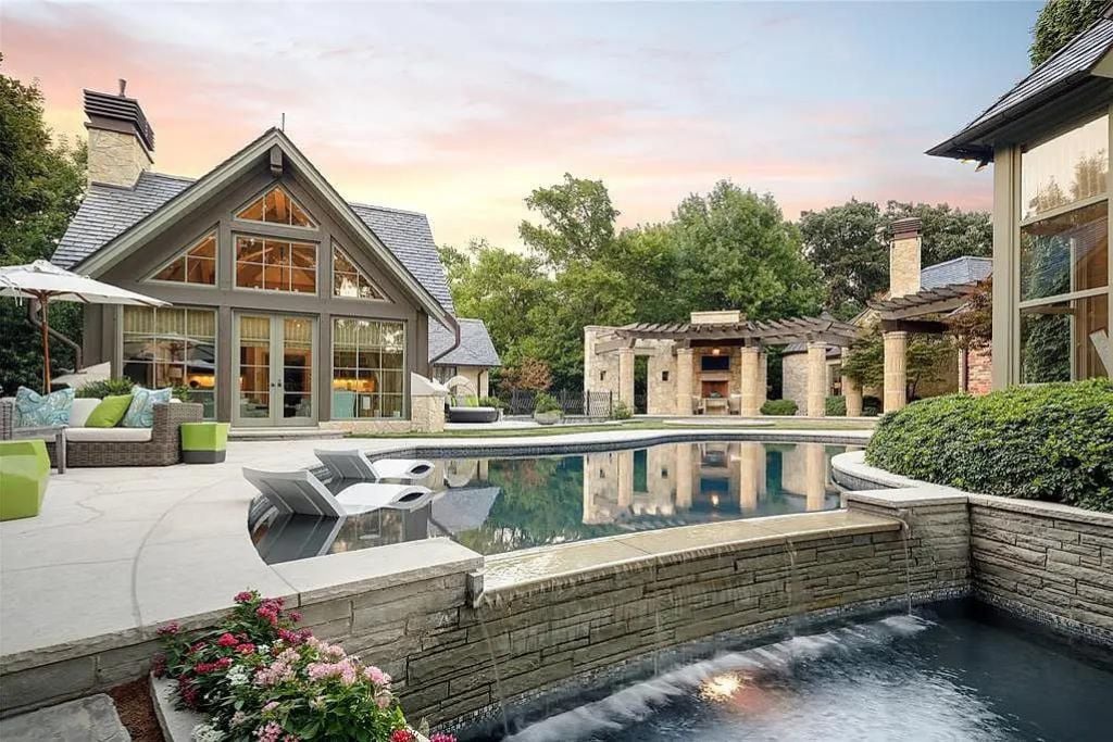 Bluff View