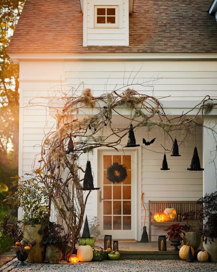 DIY Spooky Front Door Decor