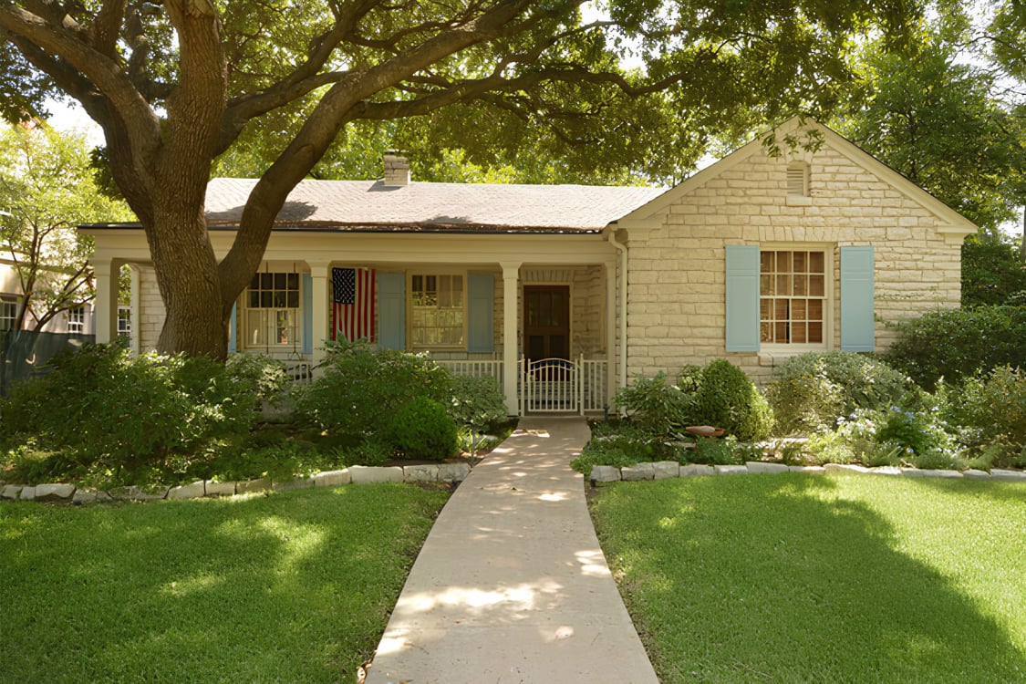 2419 Jarratt Ave | Buyer Rep