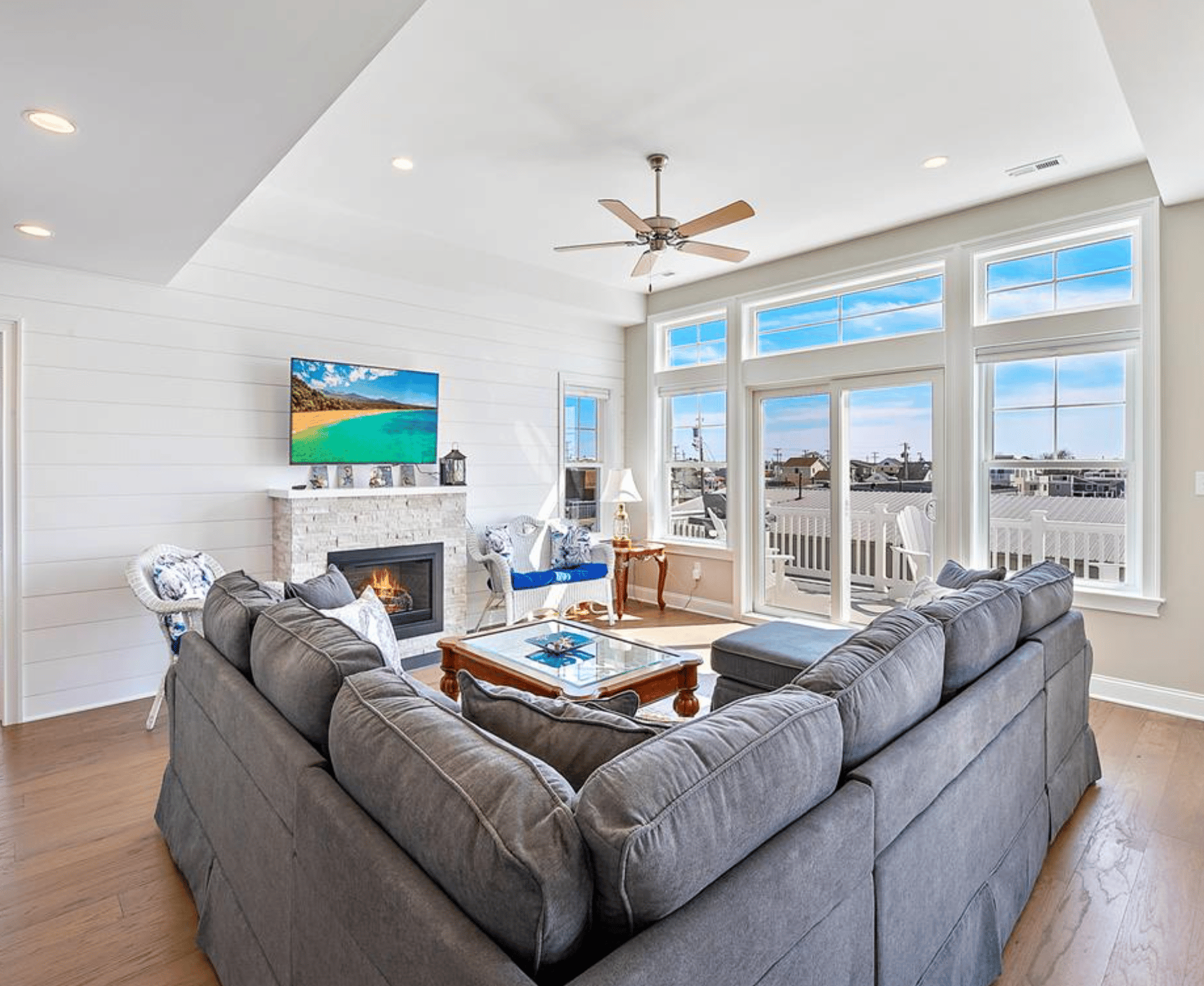 24 W Winifred Avenue, Beach Haven Crest